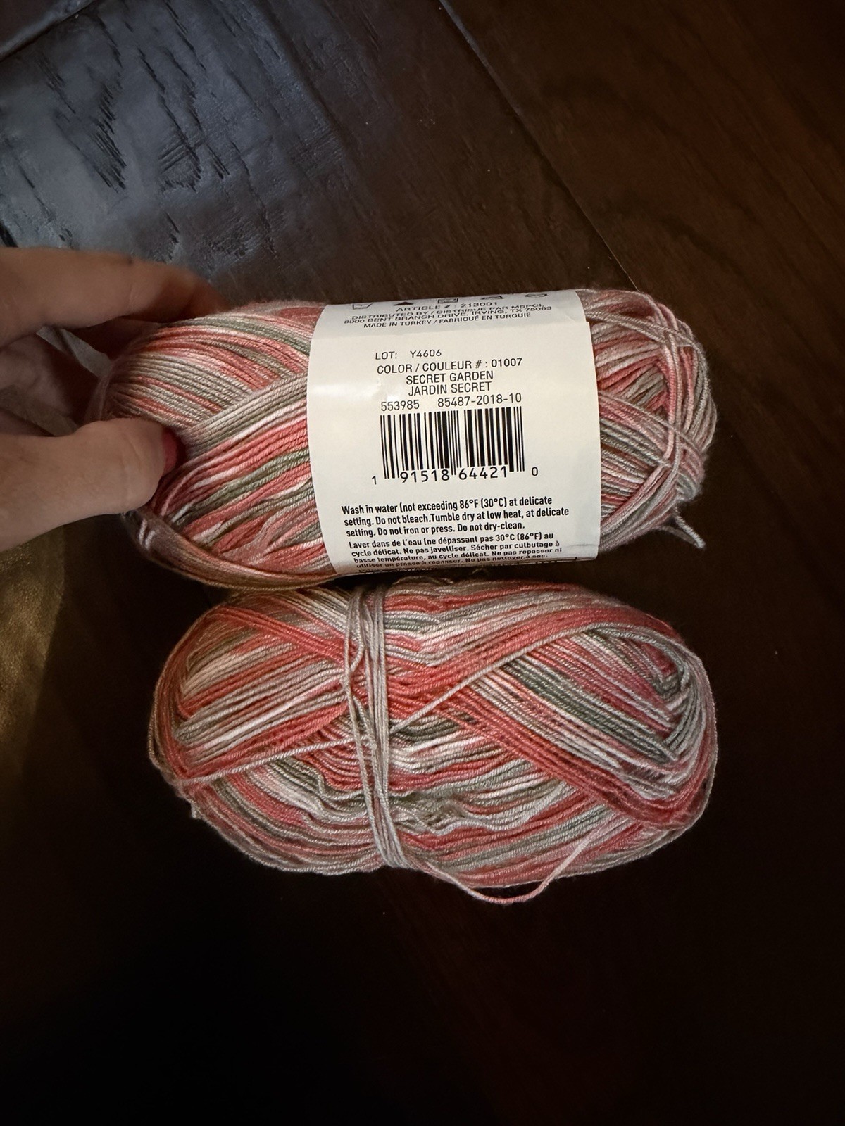 Loops & Threads Perfect Pair Sock Yarn 1 Super Fine Variegated Lot Pink/Gray