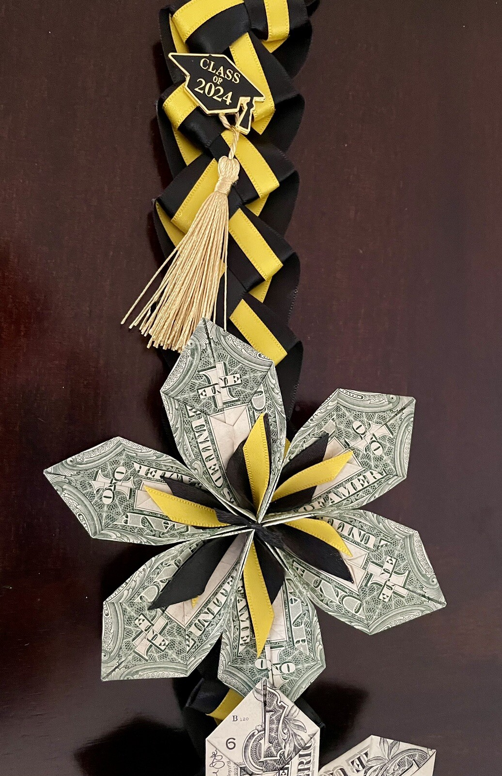 Class Of 2026 PIN AVAILABLE Hawaii Money Lei-Graduation. $24 cash Back value!