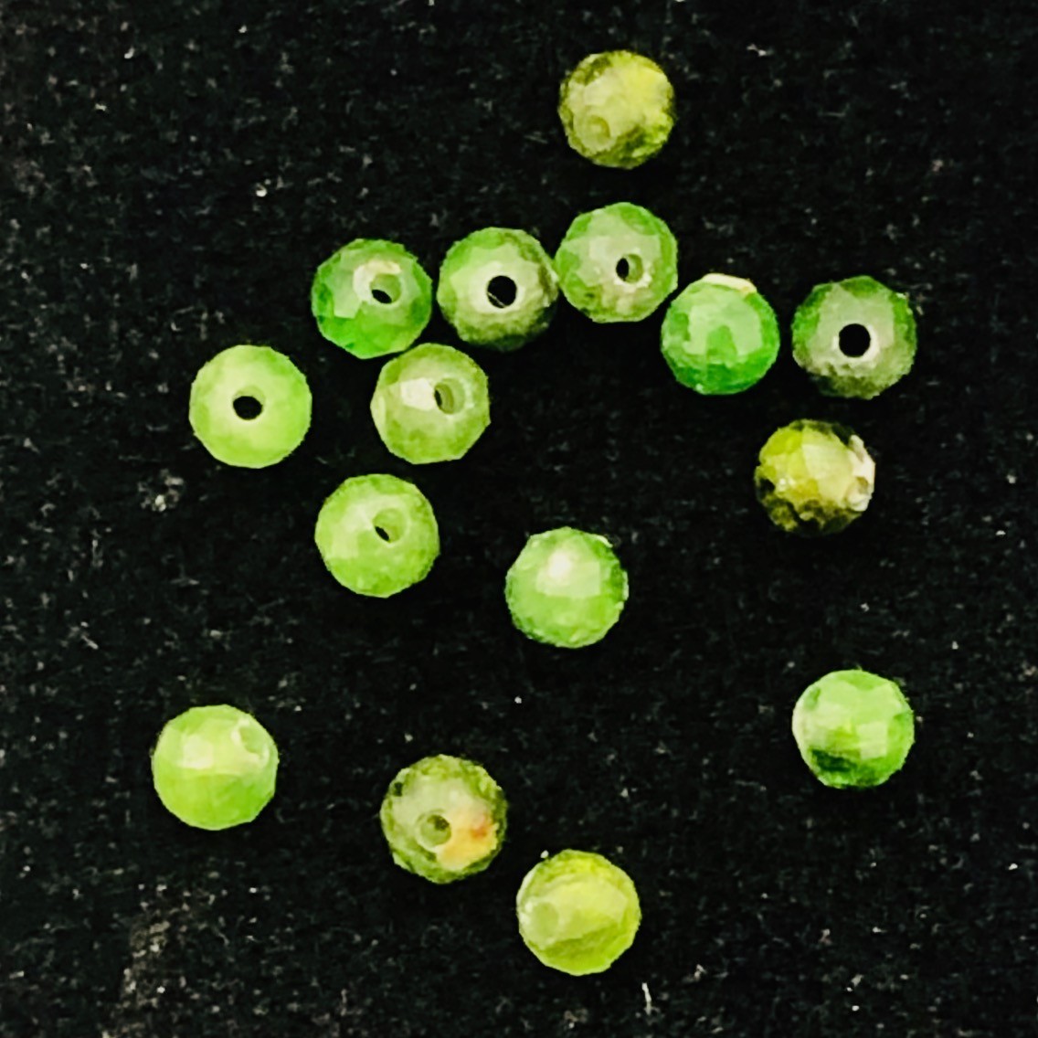 Chrome Diopside Faceted 15 1/2″ Strand Round | 3 mm | Green | 135 Beads |