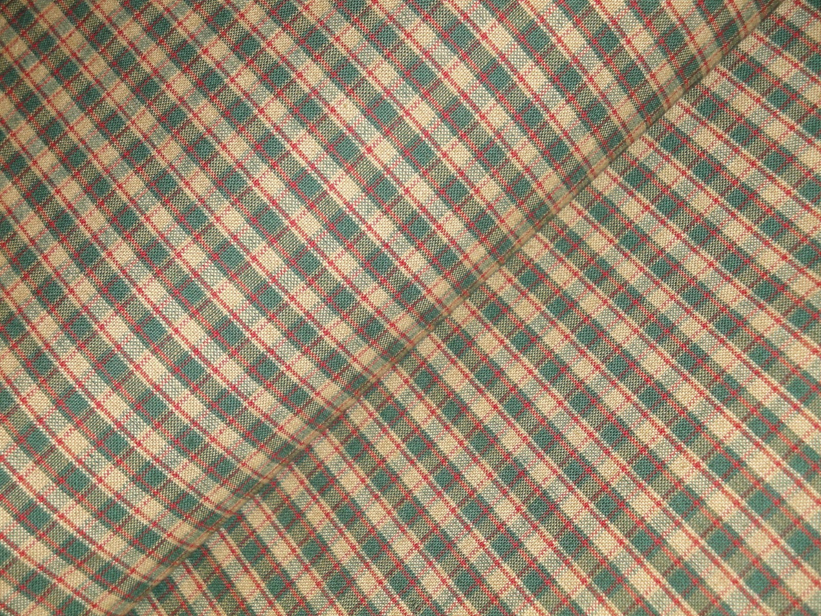 Green Tea Dye Red Woven Cotton Homespun Holiday Christmas Country Plaid Fabric