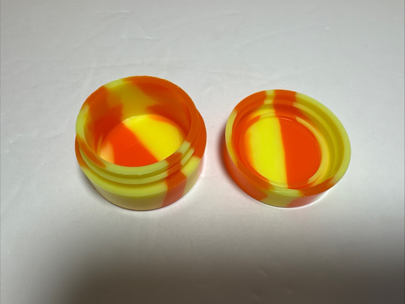 5ML Silicone Non Stick Oil Jars Wax Containers Pack Of 100