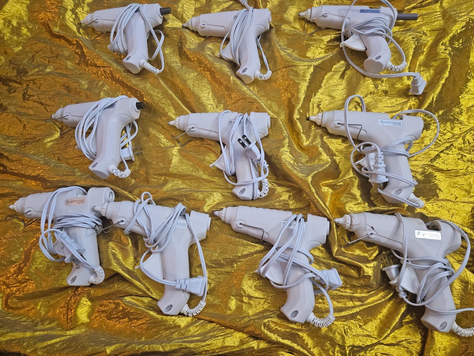 26 LOT OF SUREBONDER Glue GUN AND ARTISAIRE Wax GUN GUNS Low Temp CRAFTING Tool!
