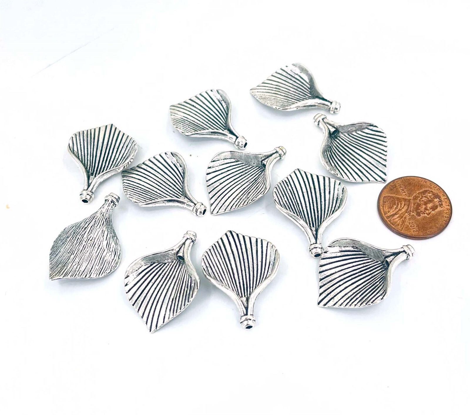6 Calla Lilly Open Flower Bead Cap Connector Antiqued Silver Pewter Charms 28mm