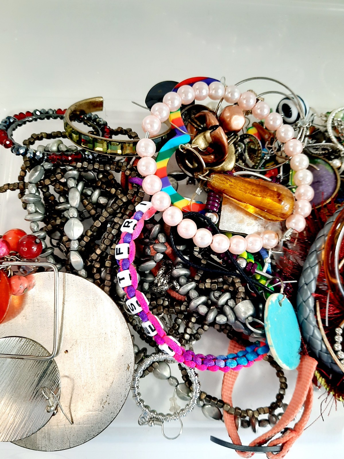 2 Lbs Scrap Jewelry & Beads Jewelry Making Craft Lot Artisans Special Big Mix