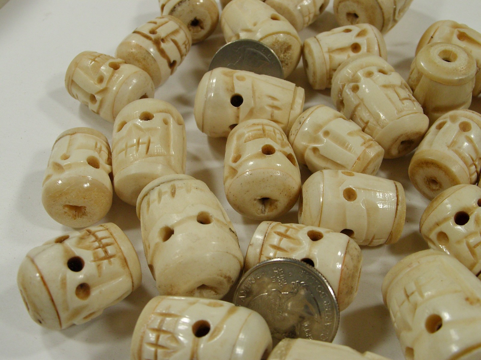 40 PCS Assorted Large India Handmade Water Buffalo Bone Skull Beads (PNKR-4)⭐