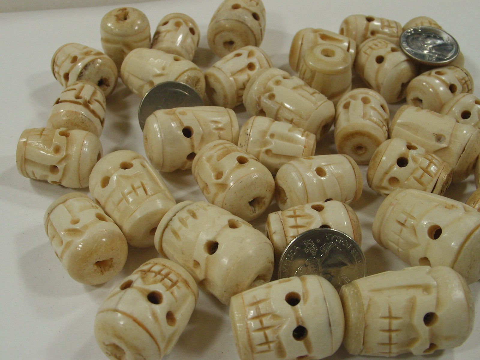 40 PCS Assorted Large India Handmade Water Buffalo Bone Skull Beads (PNKR-4)⭐