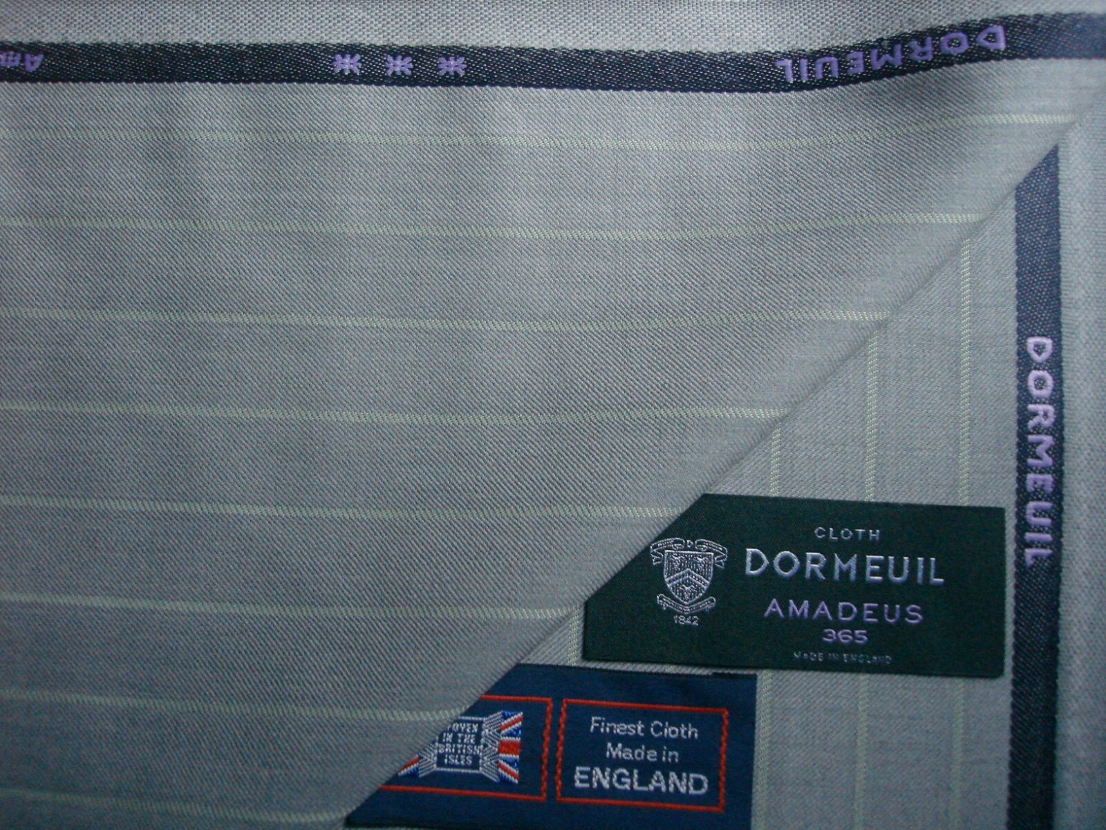 DORMEUIL 100% WOOL WORSTED SUITING FABRIC Amadeus 365 MADE IN ENGLAND – 1.0 m.