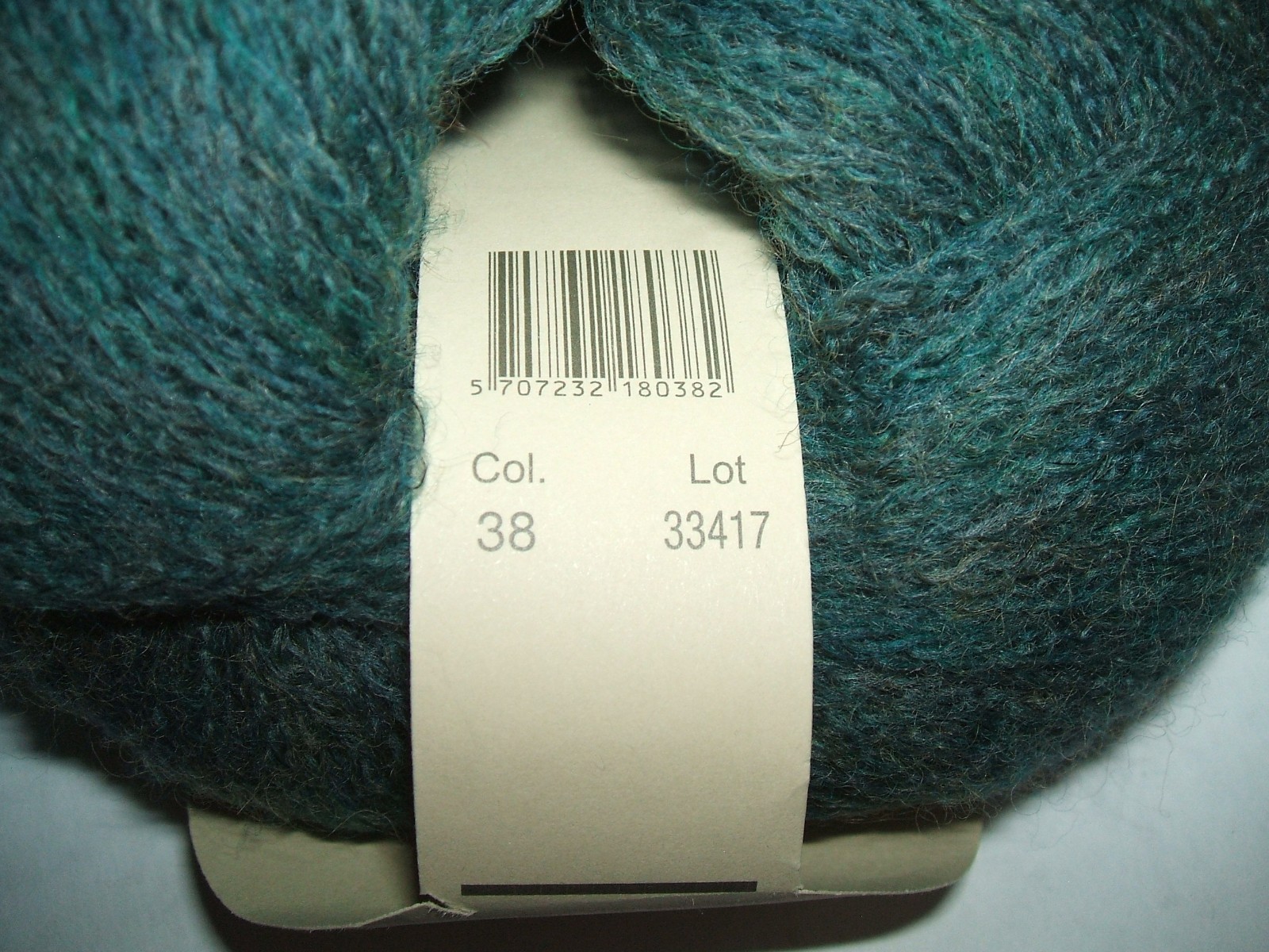 Yak Merino Wool Nylon Blend Yarn Lot CeWeC Tibet 6 Balls Green Color 38