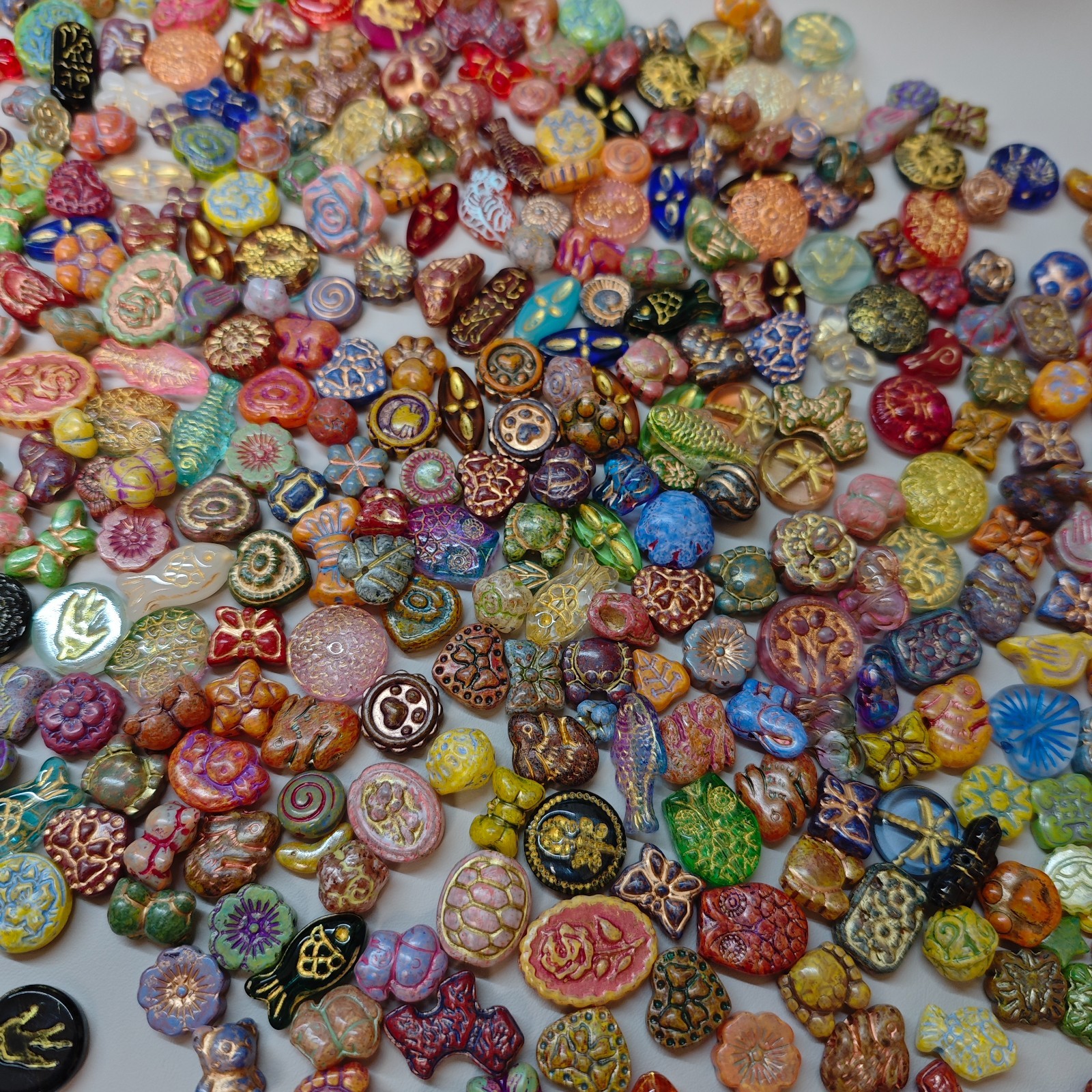 100g Handmade Glass Beads for Jewelry Making – 200 Mixed Styles Assortment
