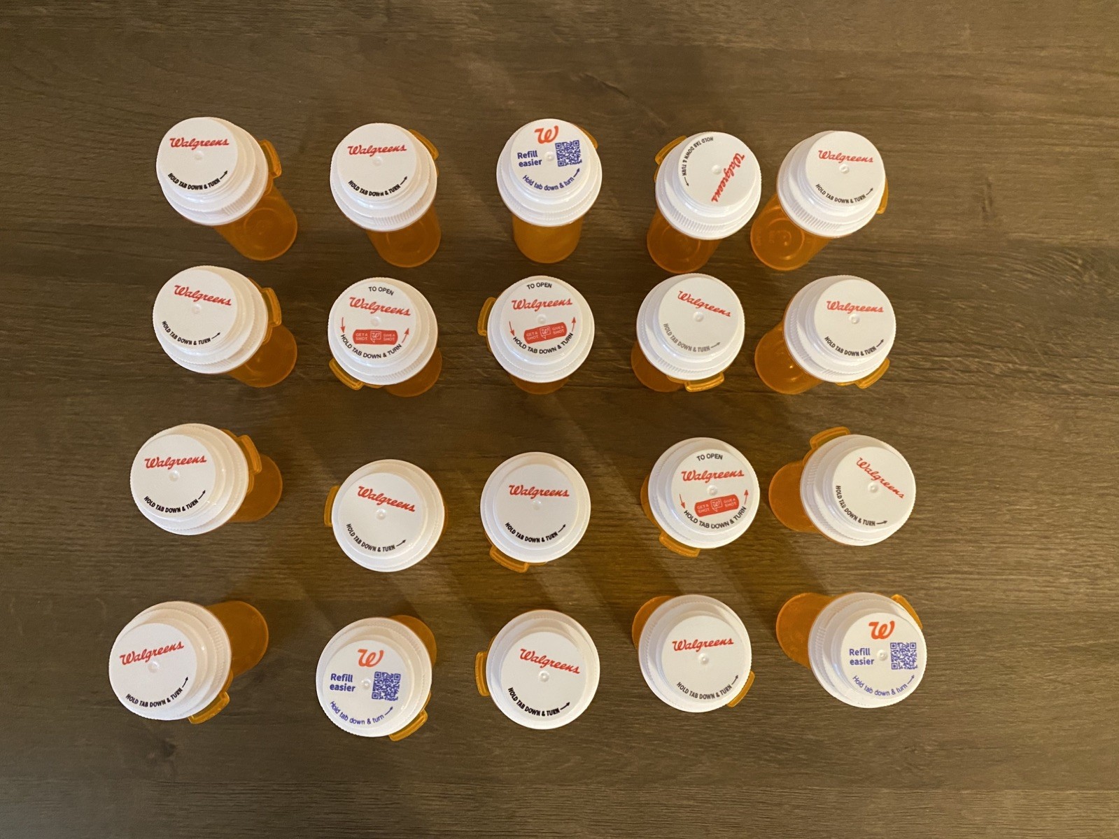 Small Amber Empty Prescription Bottles – Set of 20 – Free Shipping!