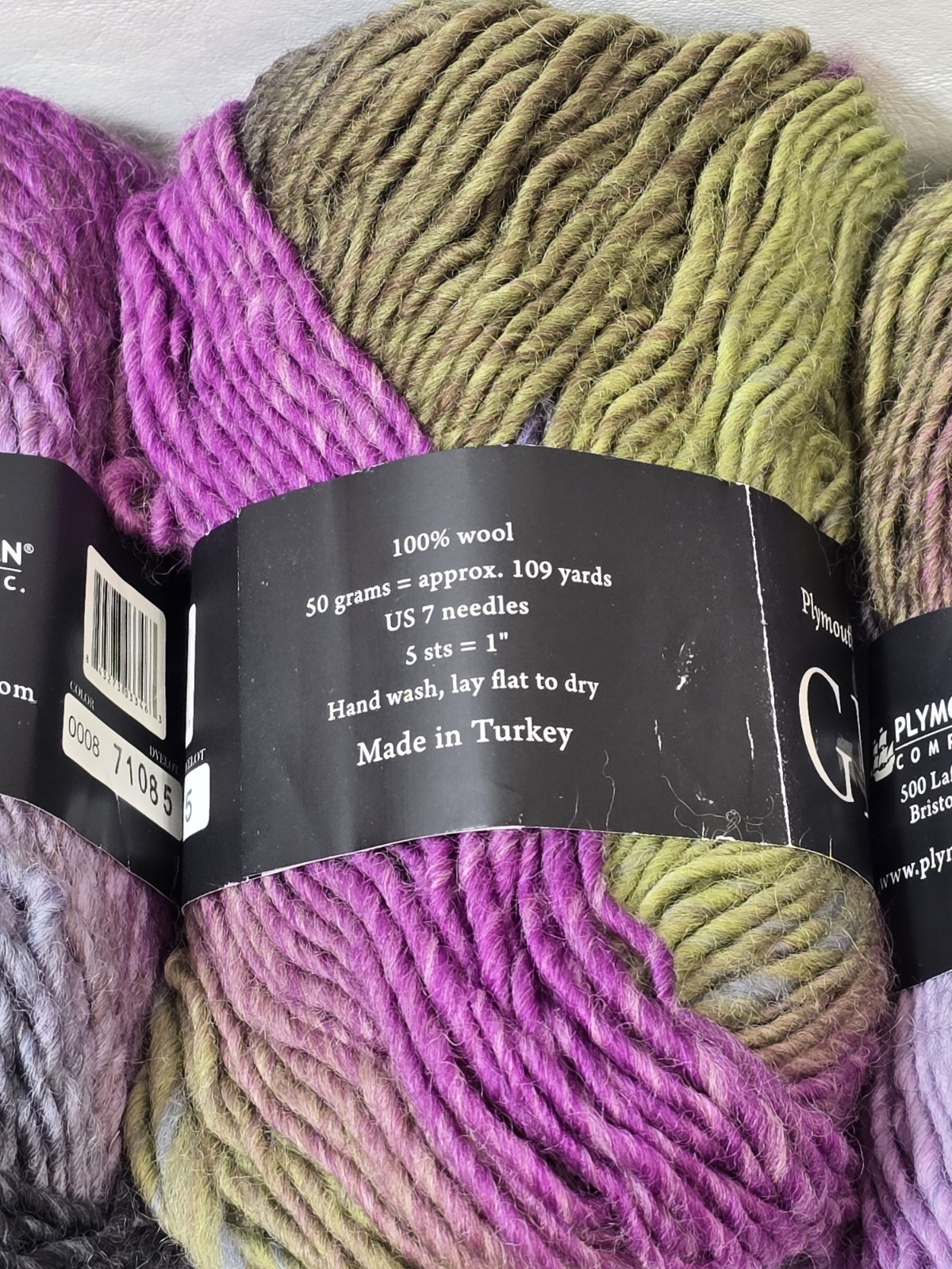 4 0008 Plymouth Yarn Company Gina 100% Wool Multicolor Variegated 50g 109y