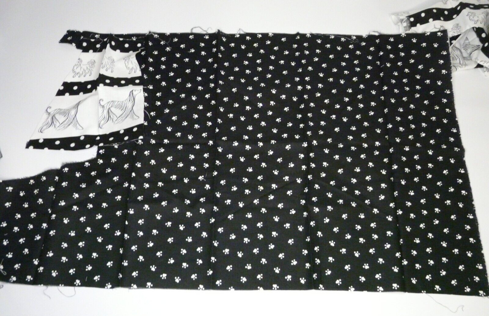18 x 18 Black and White Dog Fabric w Coordinating 18 x 25 Paw Print Material