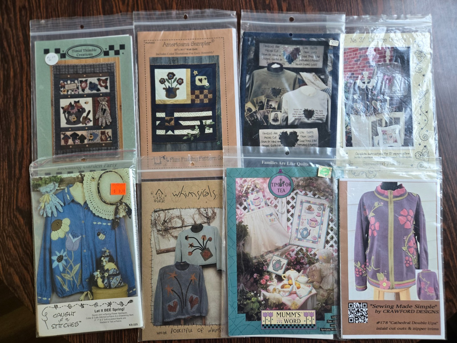 Lot of 8 Appliqued Patterns Varies Assorted ones