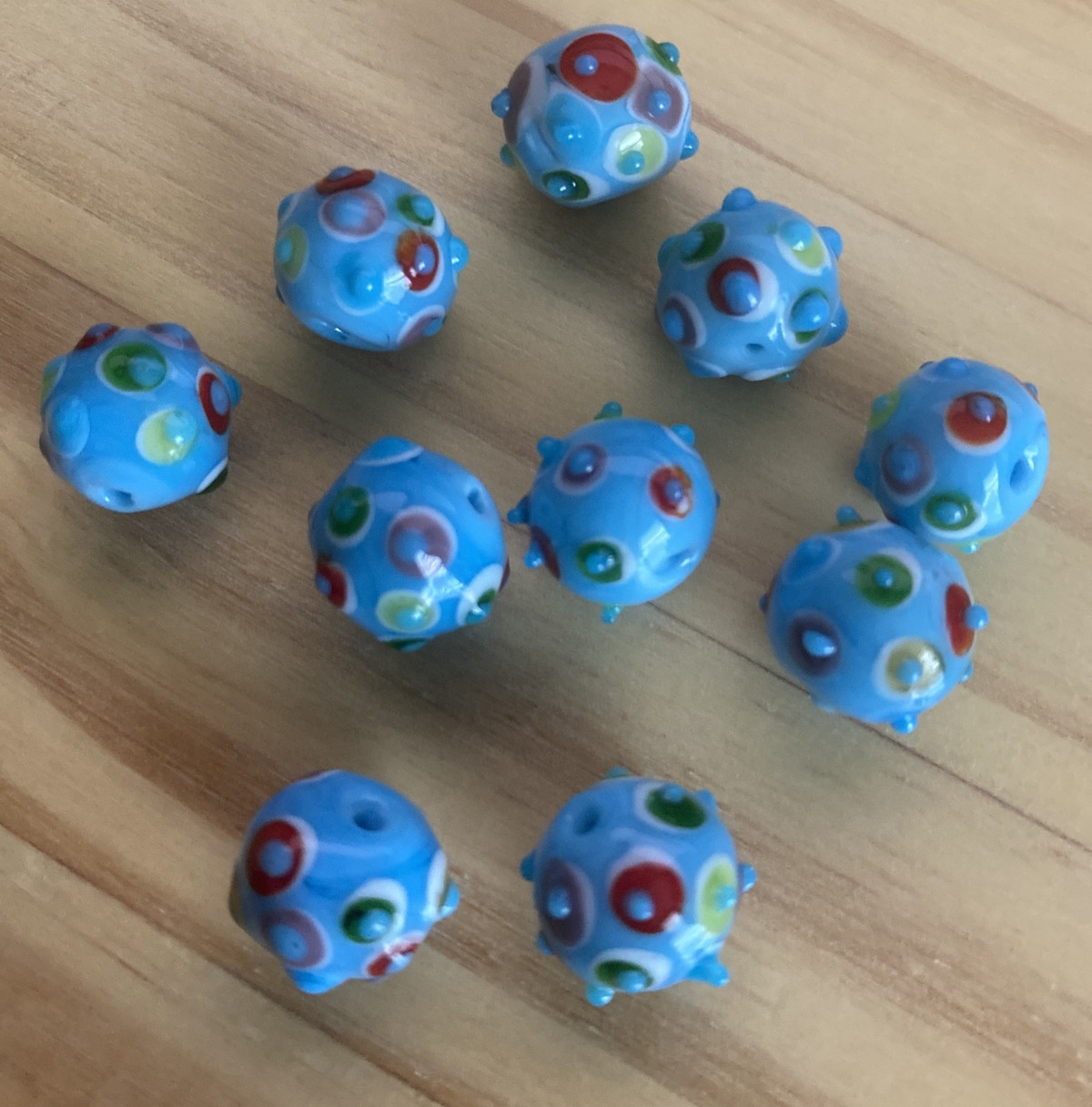 10 AQUA BLUE RED PURPLE GREEN SPOTS- BUMPY ROUND glass lamp work 13mm Beads