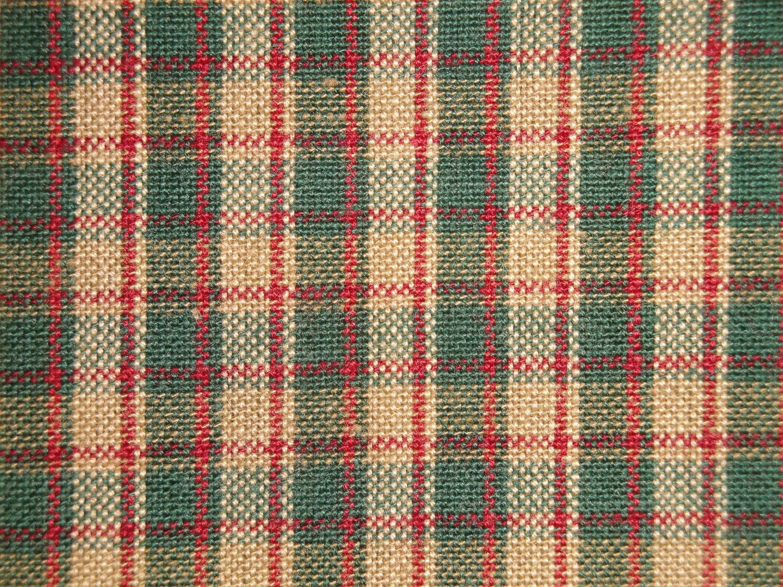 Green Tea Dye Red Woven Cotton Homespun Holiday Christmas Country Plaid Fabric