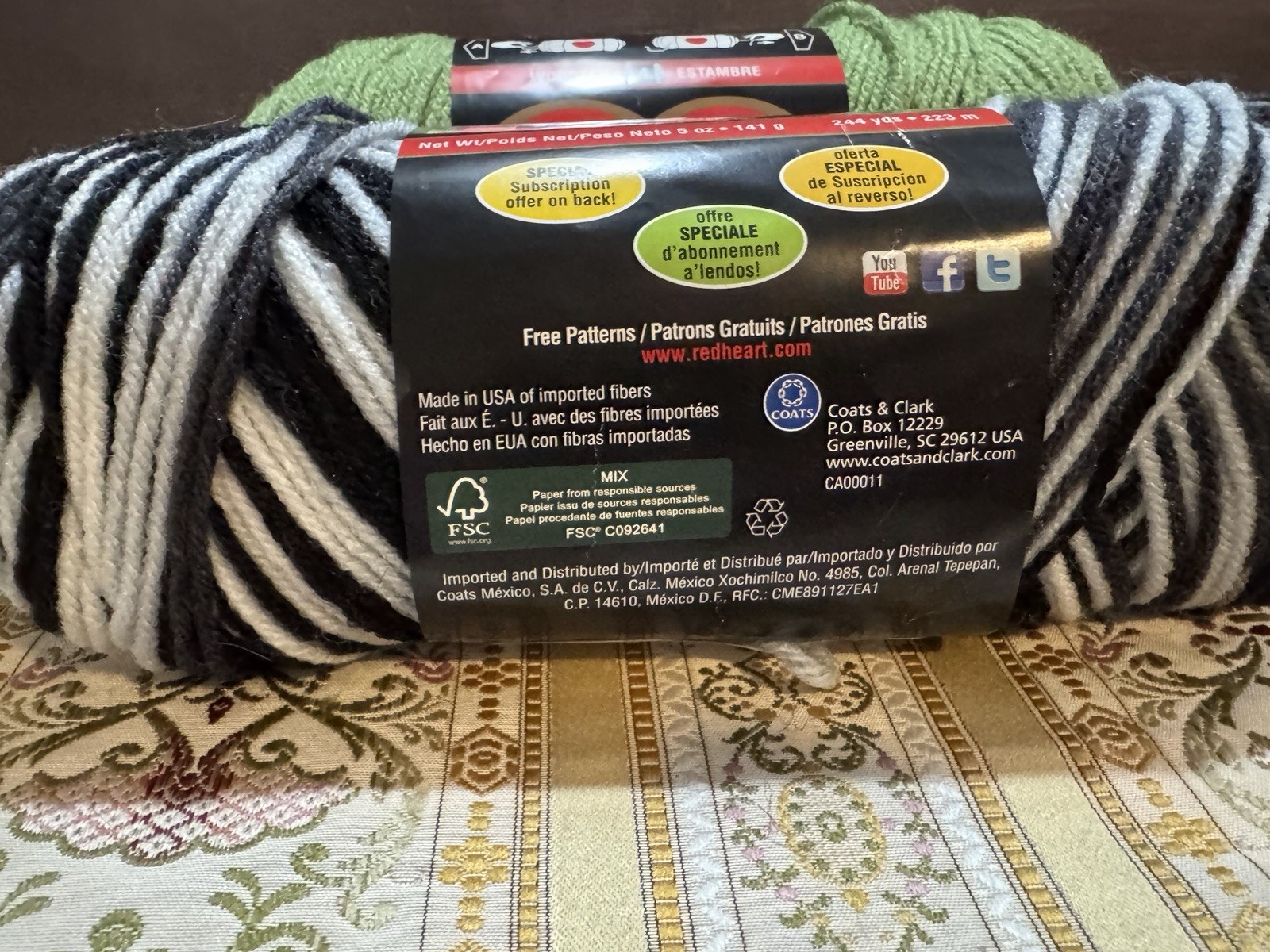 Red Heart Super Saver Yarn Tea Leaf Green & Zebra Yarn Black and White LOT of 2