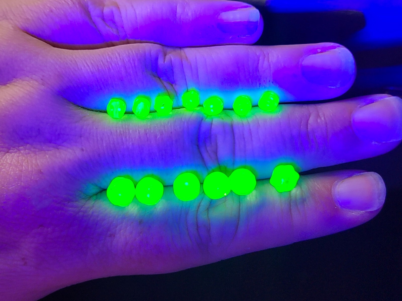 Green Melon Uranium Glass Beads Czech 5mm 7mm 10pcs