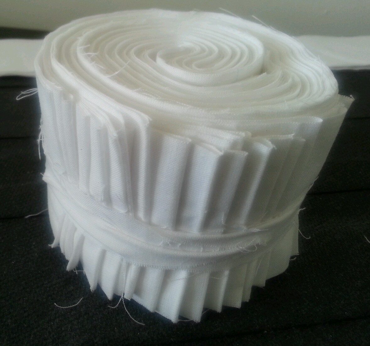 Lot of 20-2.5″ SOLID WHITE COLOR, strips, jelly roll, cotton fabric.