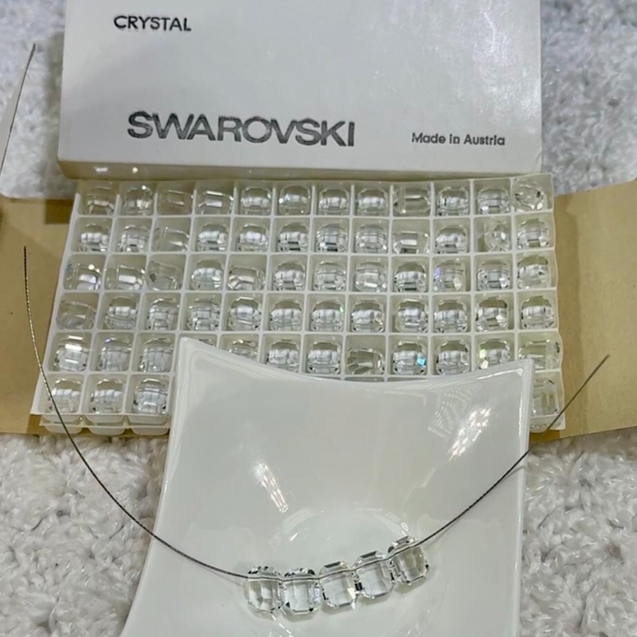 Swarovski Art 5105 10x8mm Crystal 12pcs Vintage Octagon Side Drilled Beads SW161