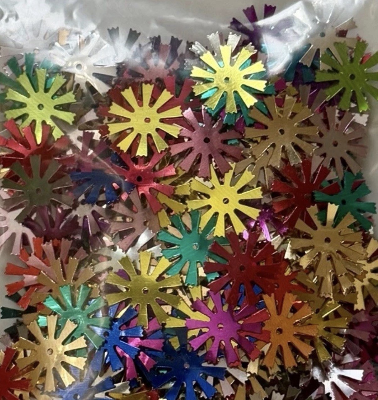600 Vtg Metallic Multicolor Large Starburst Spoke Loose Sequin Xmas Craft Lot