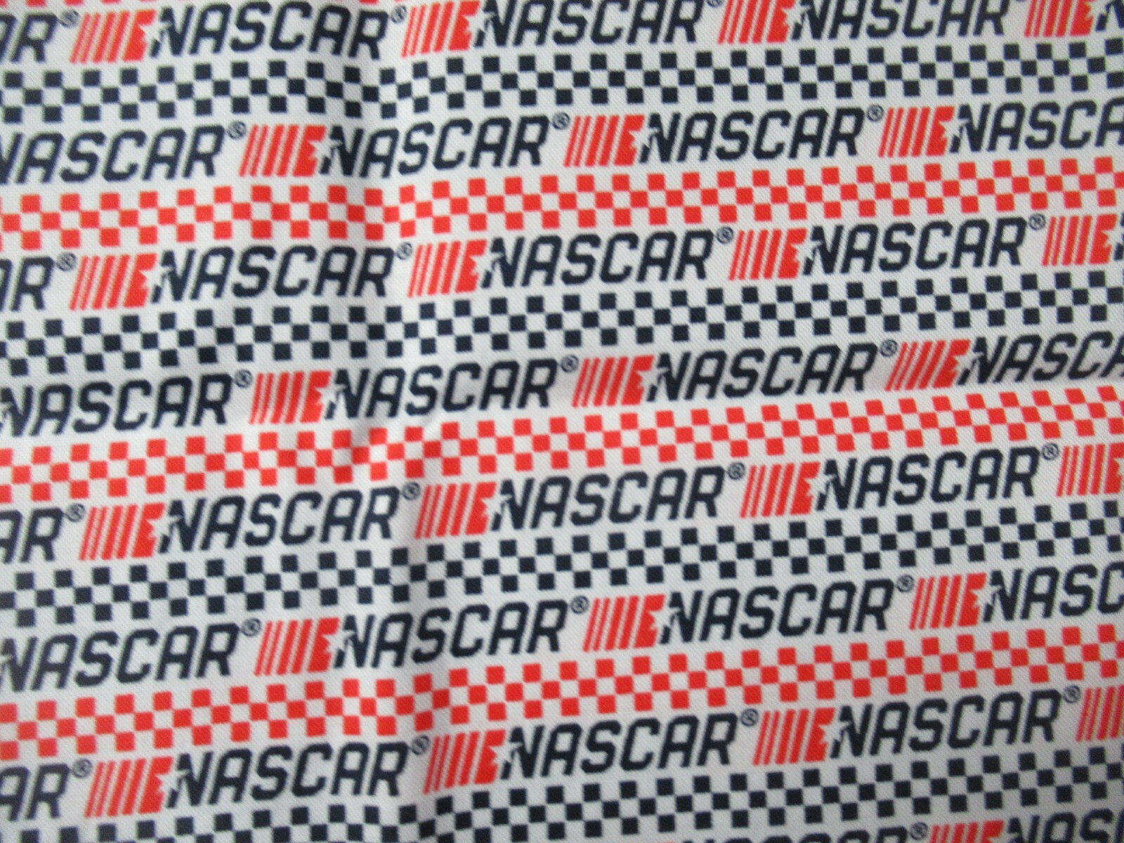 NASCAR Car Auto Racing Red/Black/White Cotton Fabric SBTY X 44″W NEW