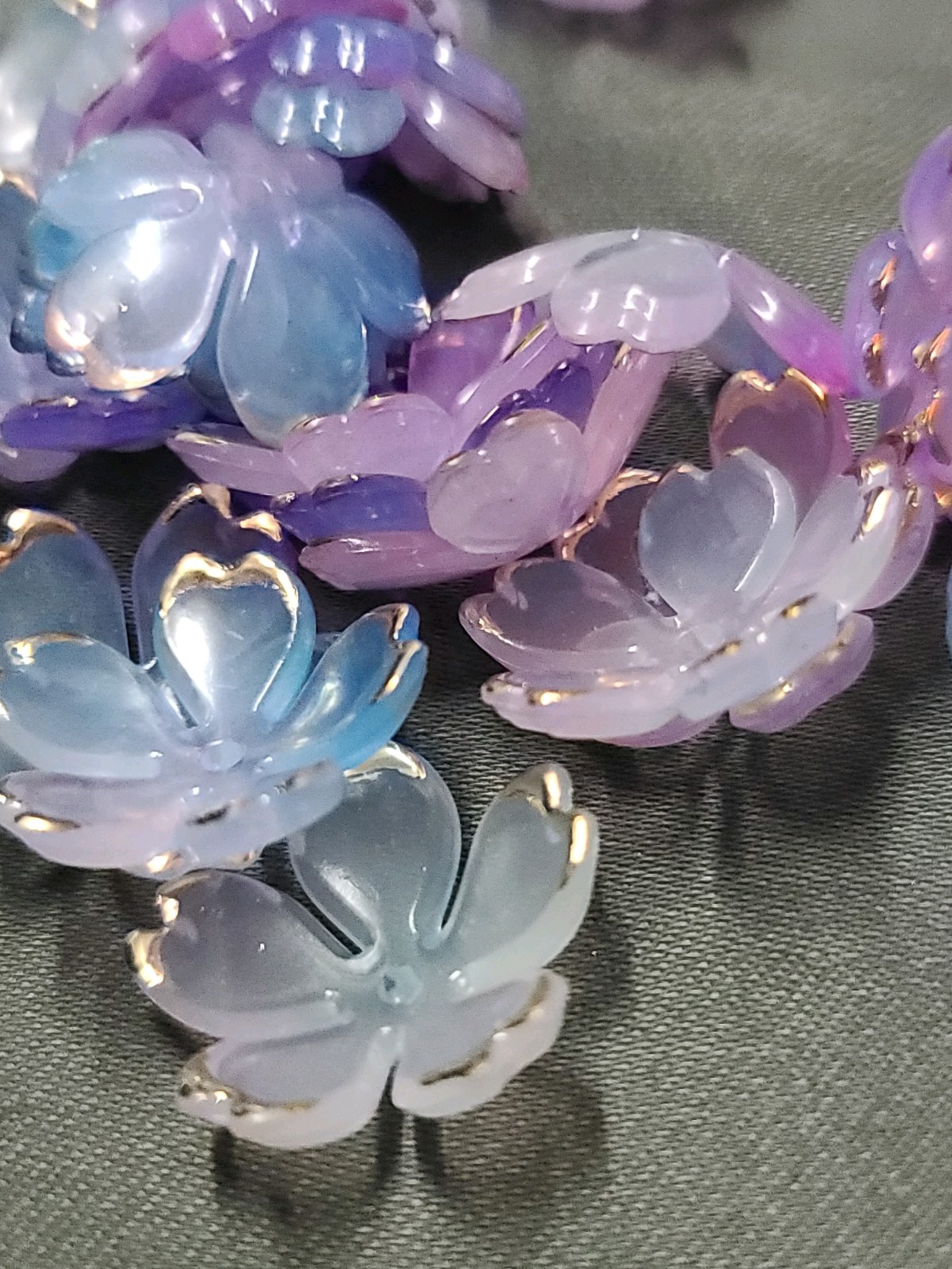 50 Blossom Beads For Jewelry Making Diy Flower End Caps Blue Violet Gold Edges.