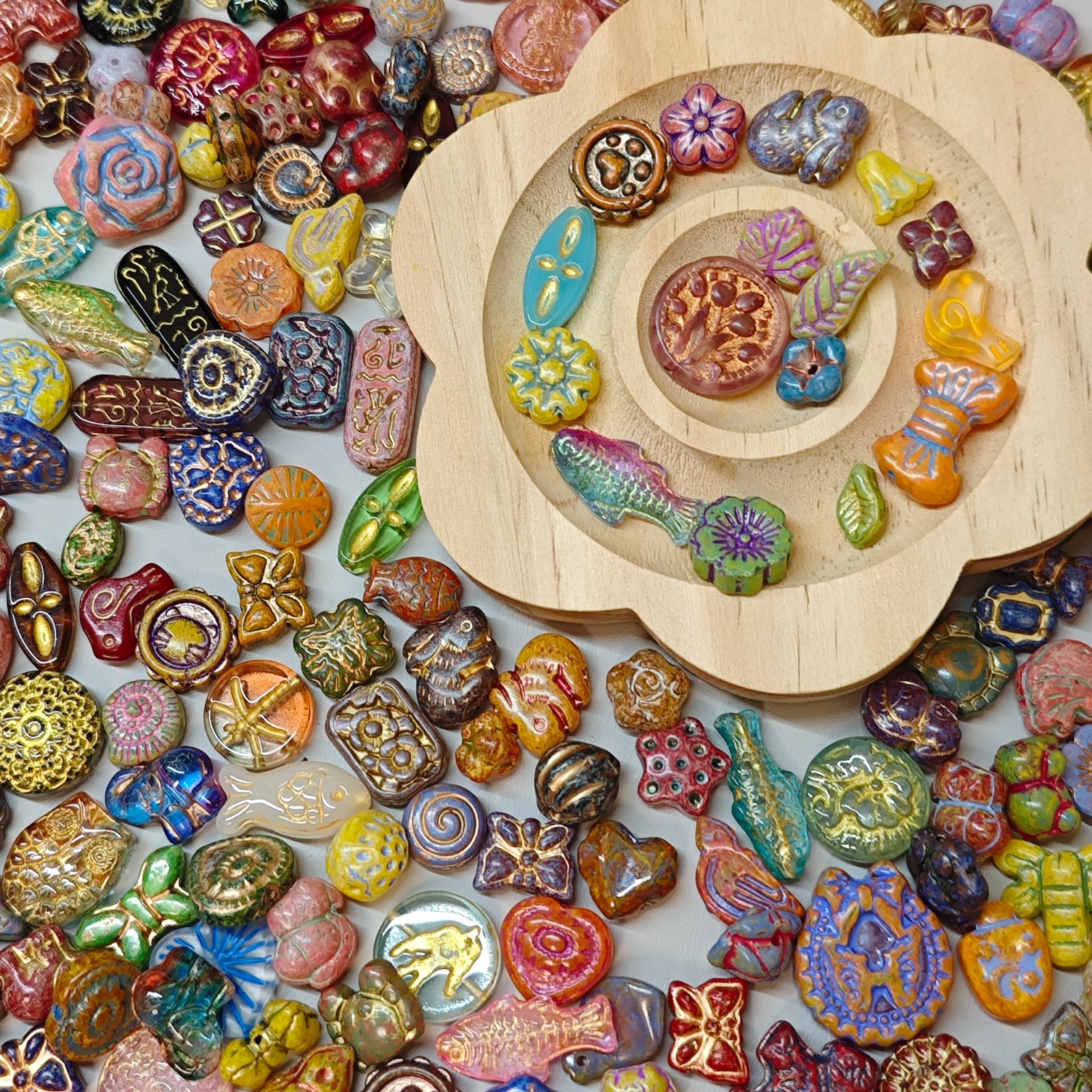 100g Handmade Glass Beads for Jewelry Making – 200 Mixed Styles Assortment