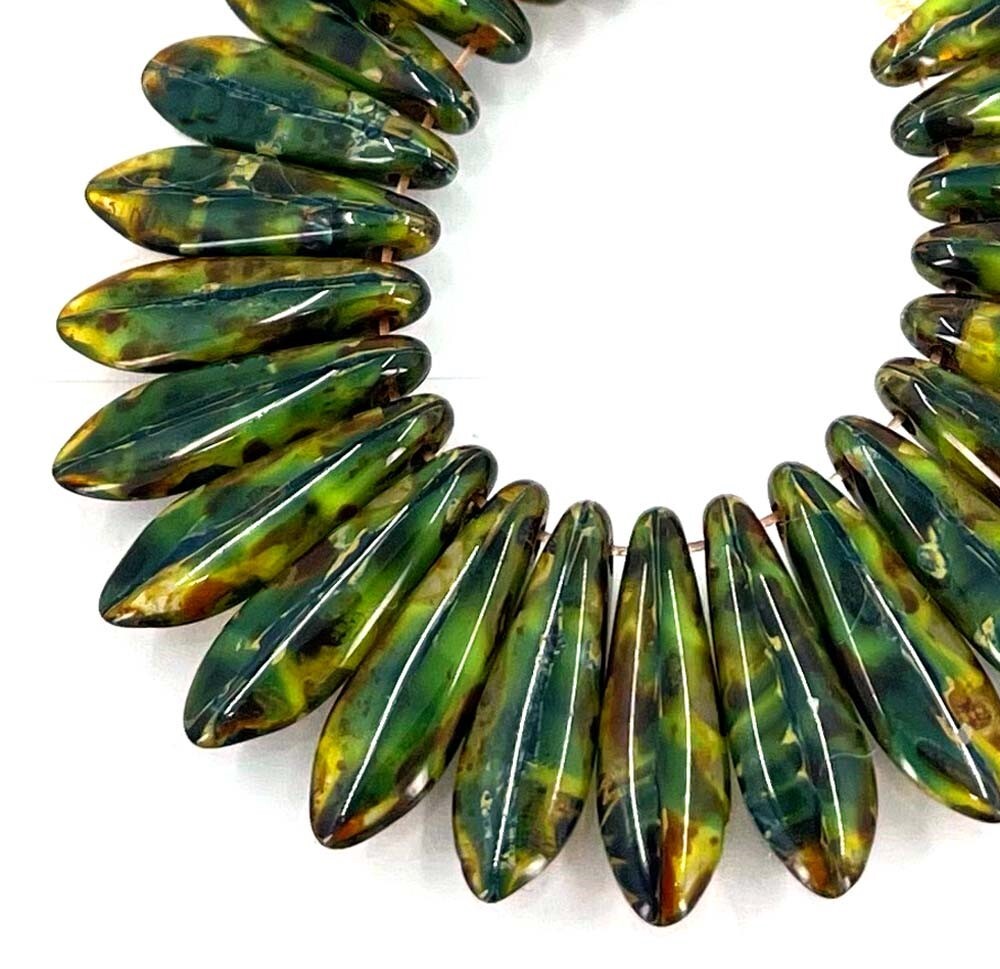 25 Dagger Jade Swirl Piscasso Czech Glass Beads Opaque Yellow / Jet 16x5mm