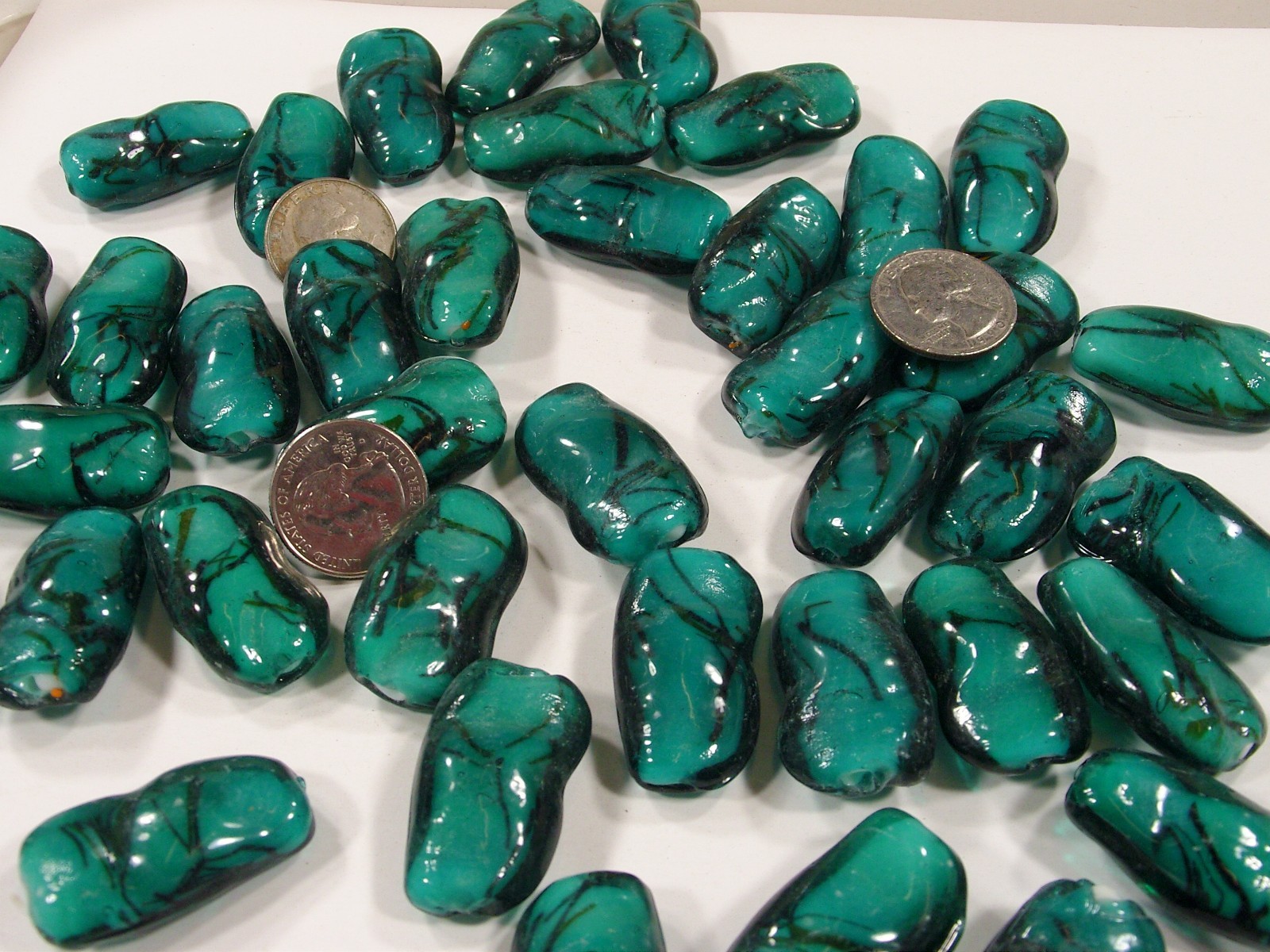 2 Pounds (13mm x 21mm x 37mm) Long Teal India Handmade Lampwork Beads (JAPO-8)