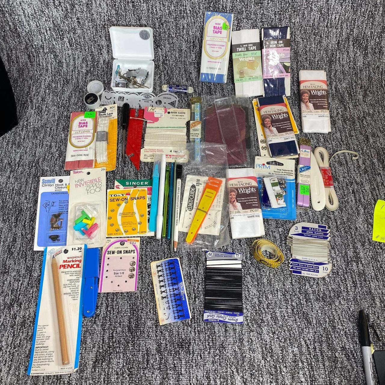 Singer Wrights Vintage Sewing Notions Lot Unisex OS Mixed Retro Craft Supplies
