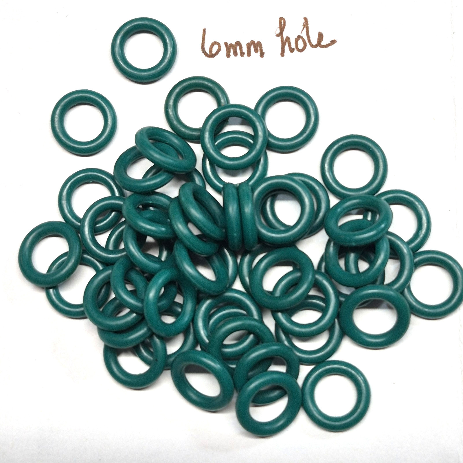 Lot 50 Round 10mm Rubber Ring Spacer Rondelle Disc Beads w/6mm Hole Chainmail
