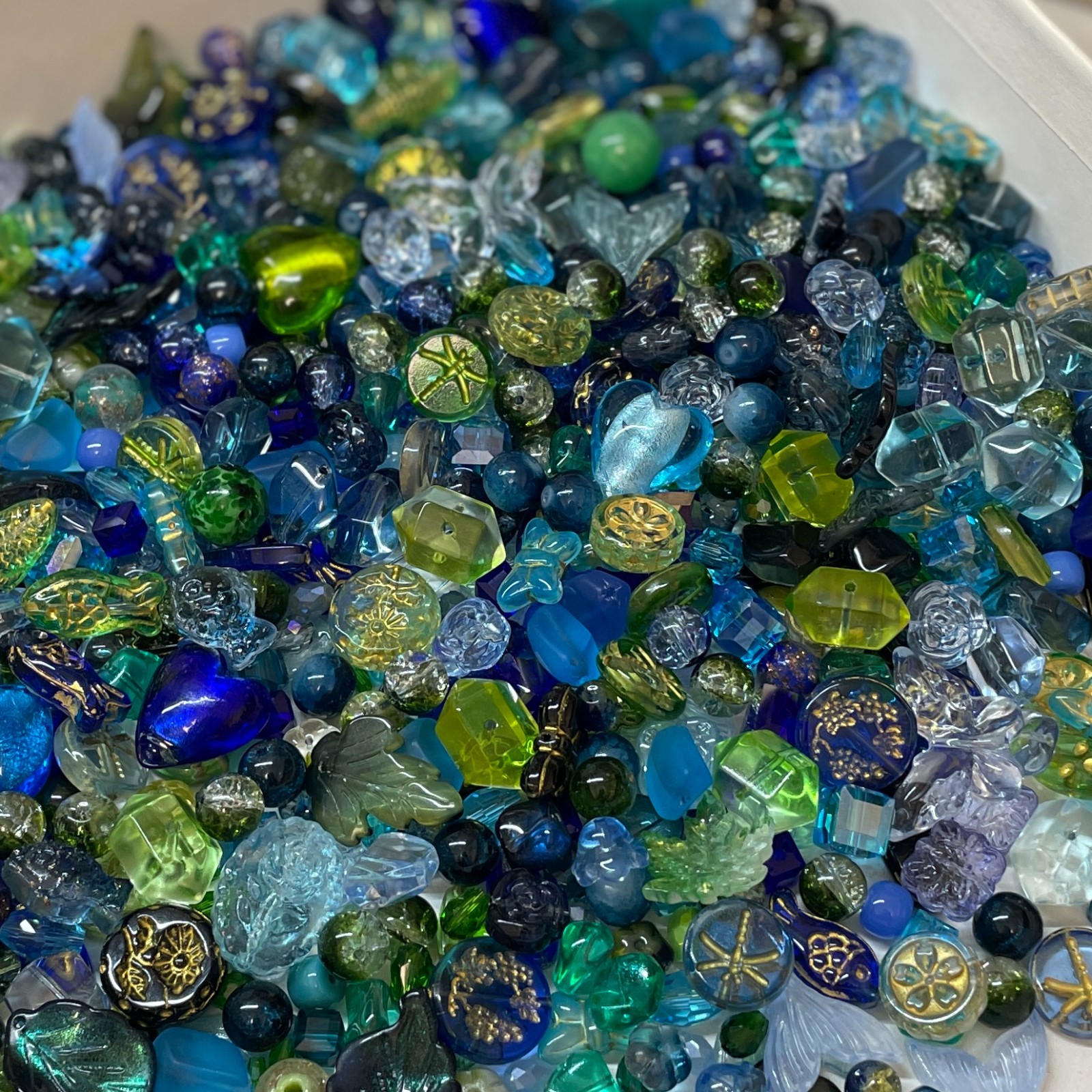 100g Glass beads lot jewelry making mix variety bead supplies Read Description