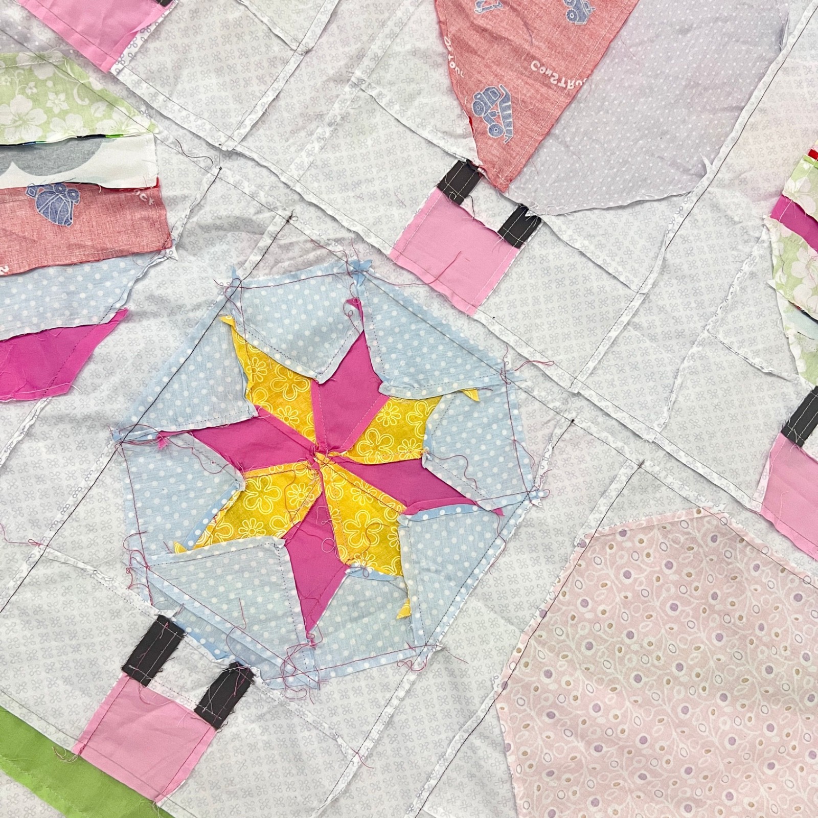Holiday Hot Air Balloon Patchwork Baby Quilt Top 47×47″Pieced~BED/Wall Decor