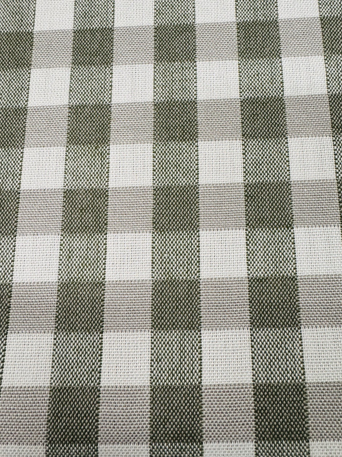 Pindler INDOOR OUTDOOR Gingham Check Uphol Fabric- Gingham / Green 9.25 yds 7458