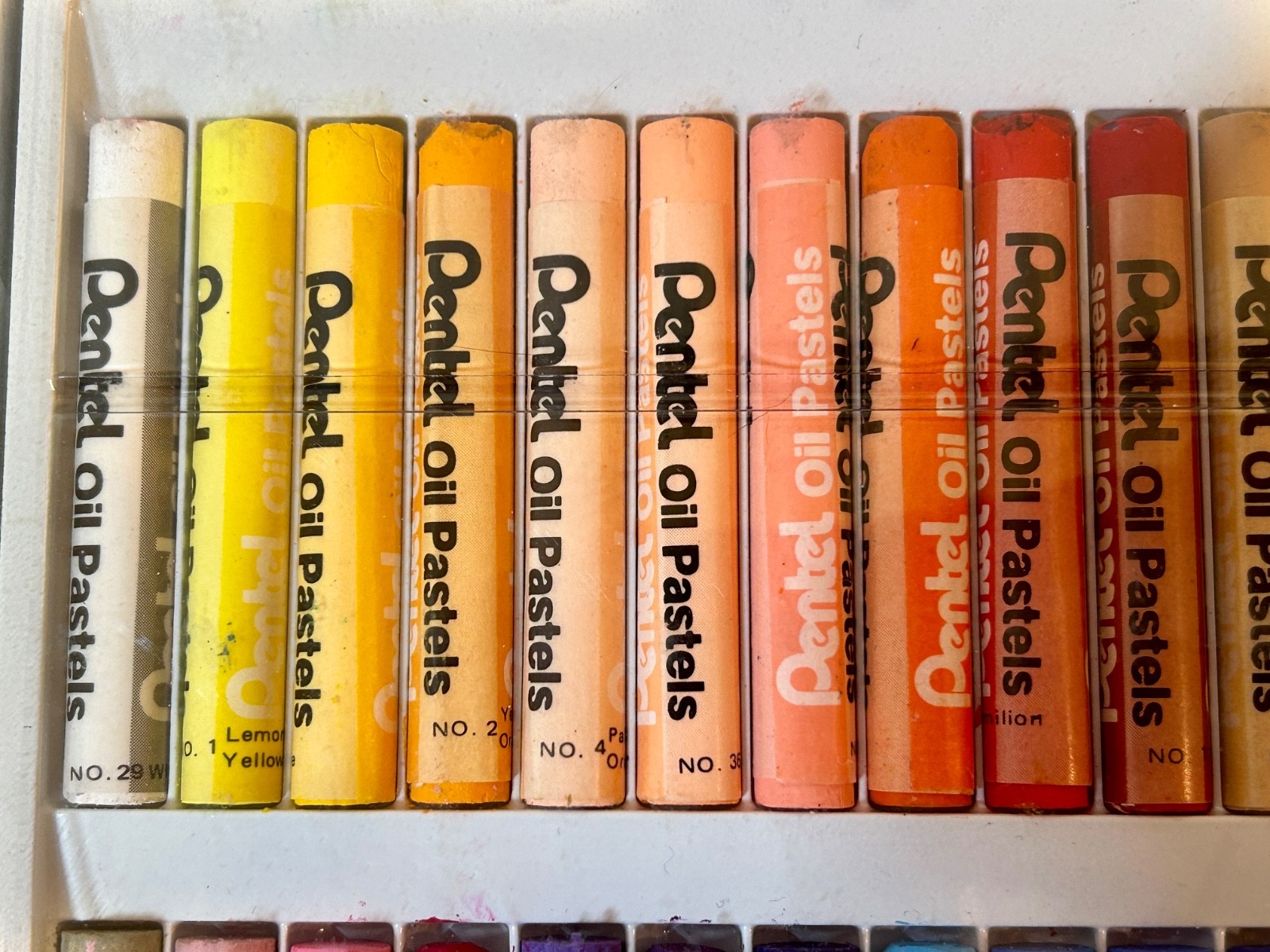 Pentel Oil Pastels – Regular Size 36 Colors – PHN-36 – Vibrant Colors