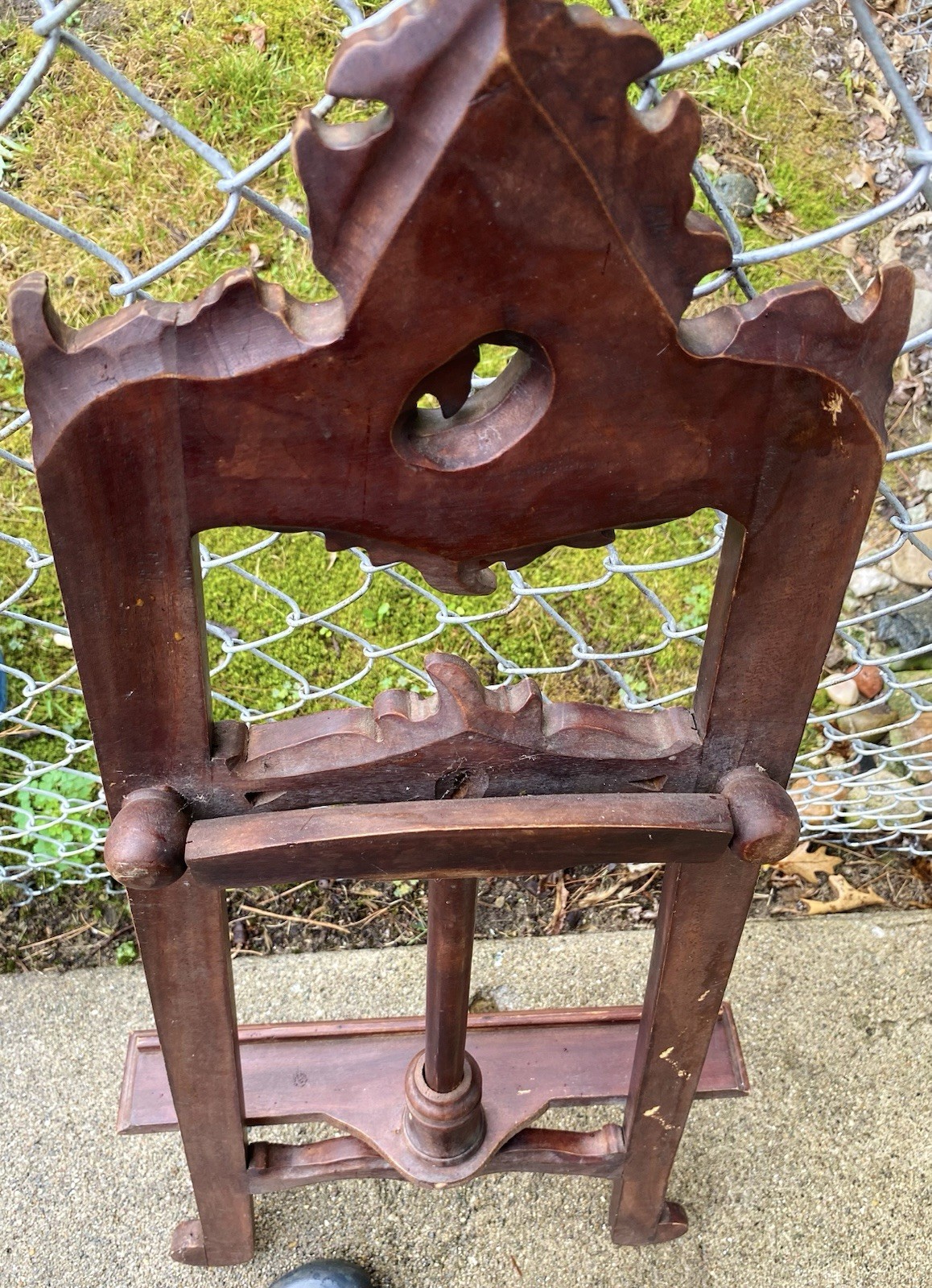 Vintage Hand-Carved 39″ Mahogany Baroque Revival Display Floor Easel Stand