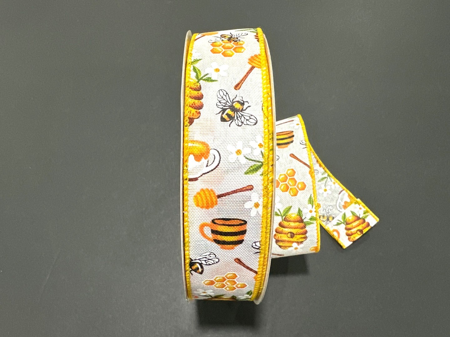 Honeybee & Floral Ribbon White Background 1.5″ x 10 yd Wired