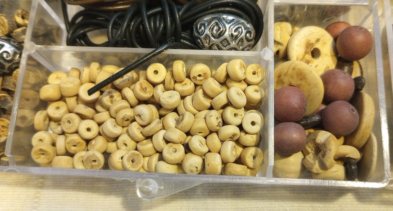 Jewelry Beads And Accessories Set Of 2 Divided Containers