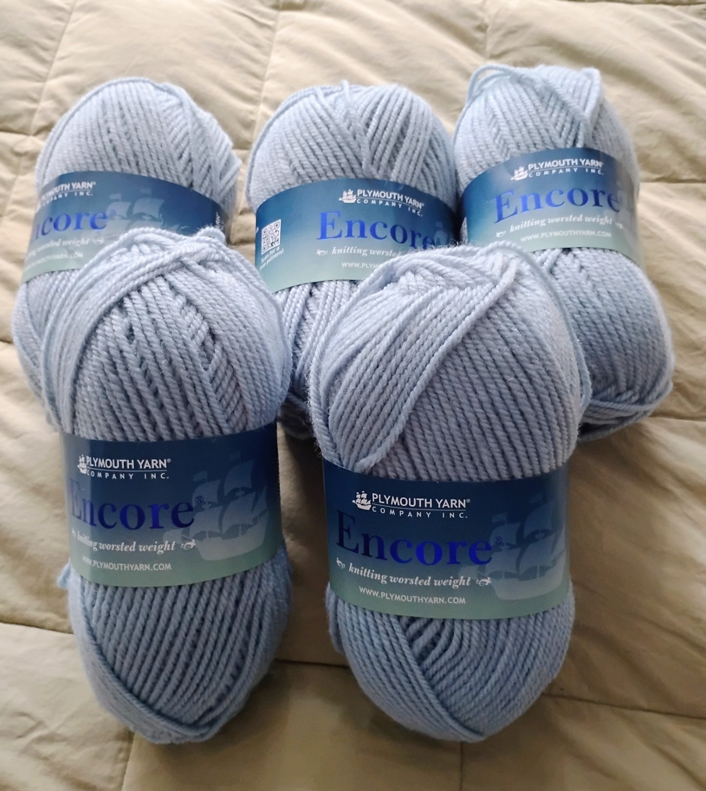 Plymouth Encore Worsted Yarn 75% Acrylic 25% Wool Color 514 Light Wedgewood