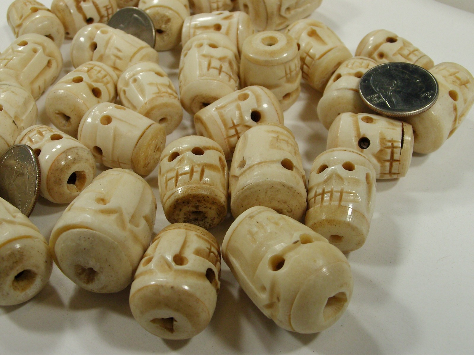 40 PCS Assorted Large India Handmade Water Buffalo Bone Skull Beads (PNKR-4)⭐