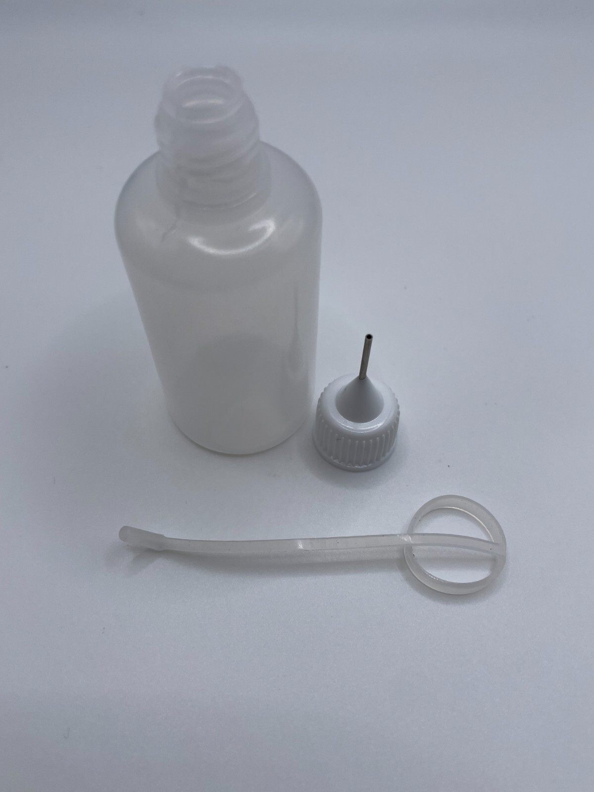 Glue Bottle 30ml Squeeze Plastic with Needle Applicator Great for Repair