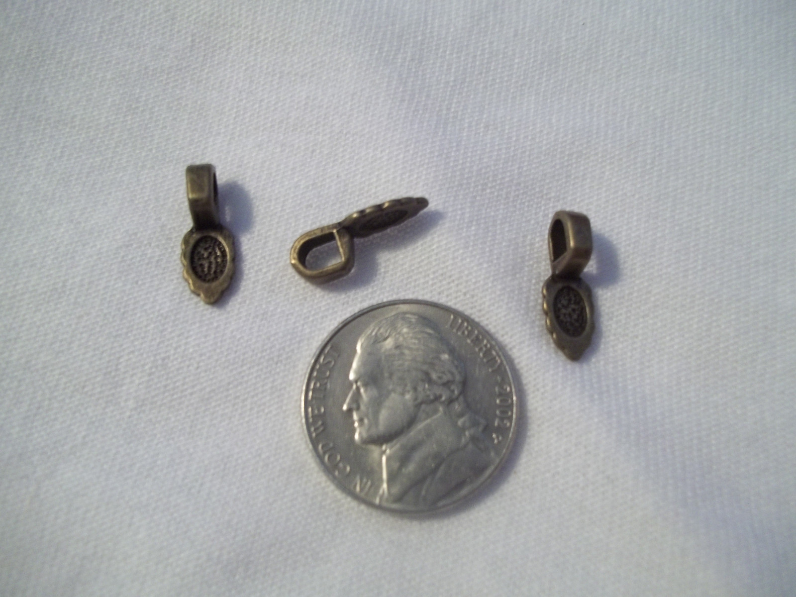 Glue on bails 100 small bronze leaf 16×6 mm for DIY small jewelry pendant