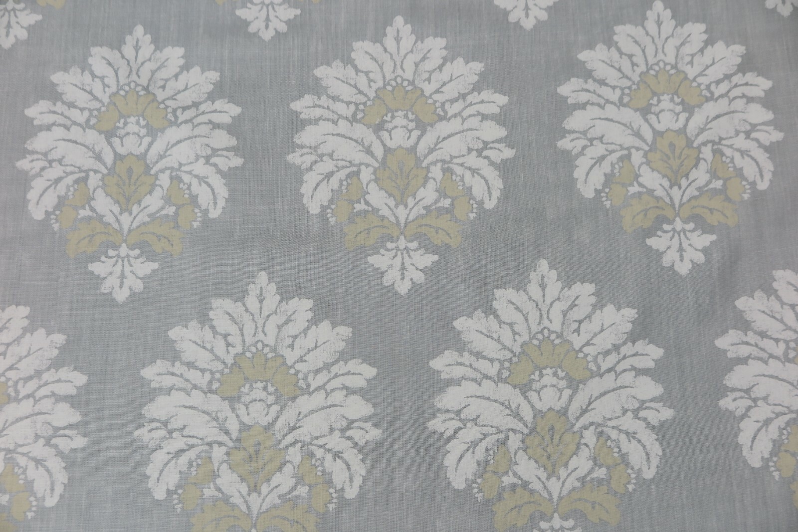 COLEFAX AND FOWLER CURTAIN FABRIC “Buckland” 2.8 METRES 100% LINEN AQUA
