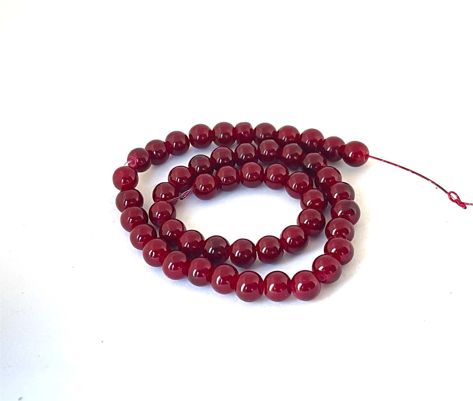 50 Glass Round Beads – Opaque Maroon / Amaranth 6mm