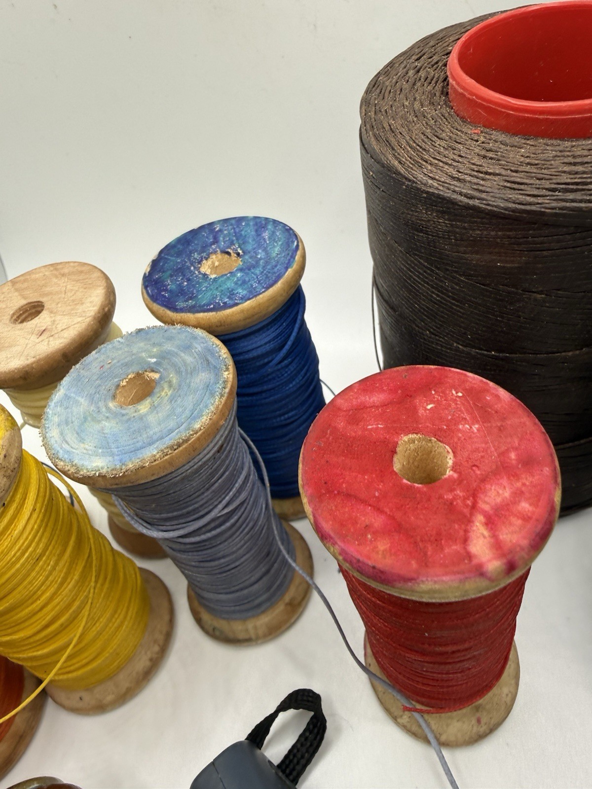 Ritza 25 Tiger Thread 1.0mm Waxed Thread Lot + Leatherworking Tools Huge Bundle