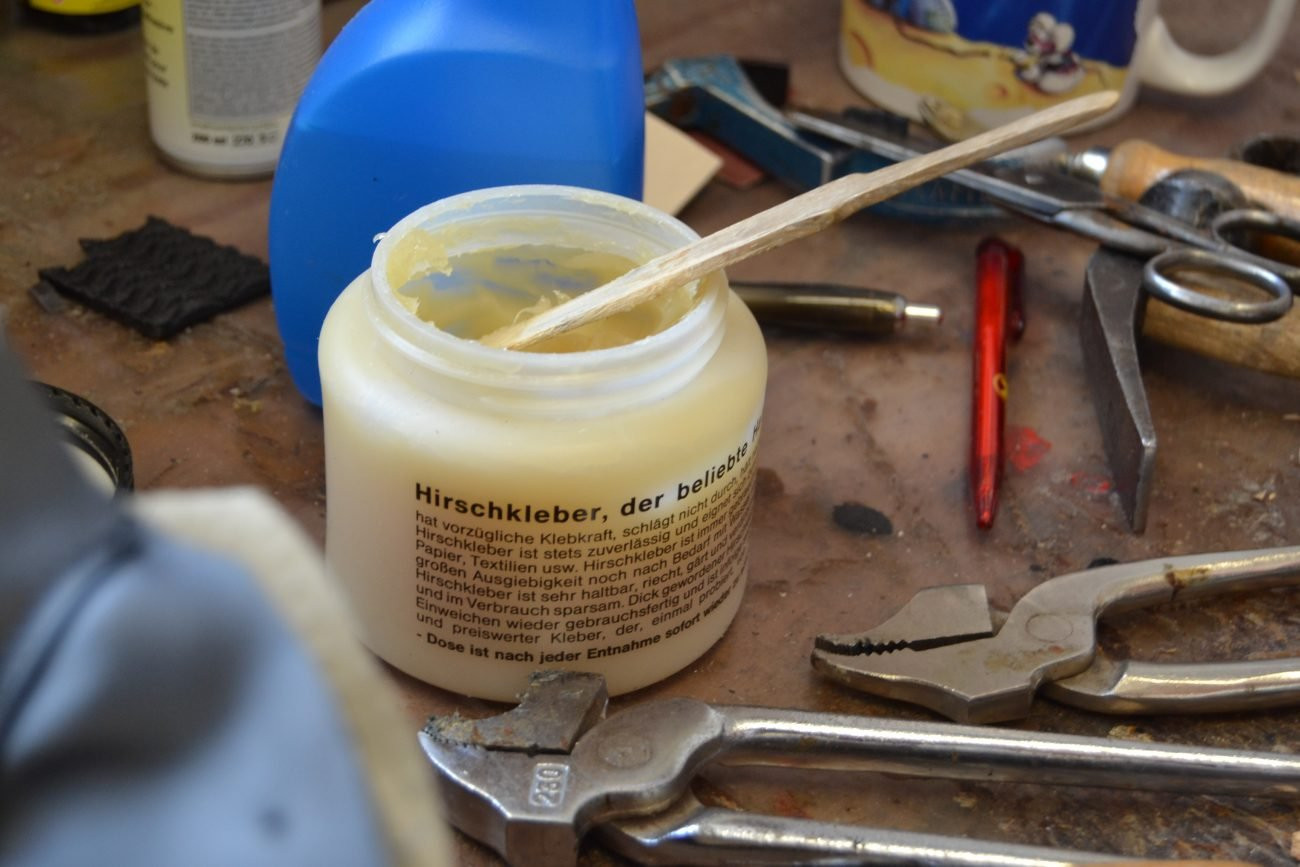 Craft Paste, Toe Puff Stiffener, Leathercrafts Glue 600G (21.16Oz)