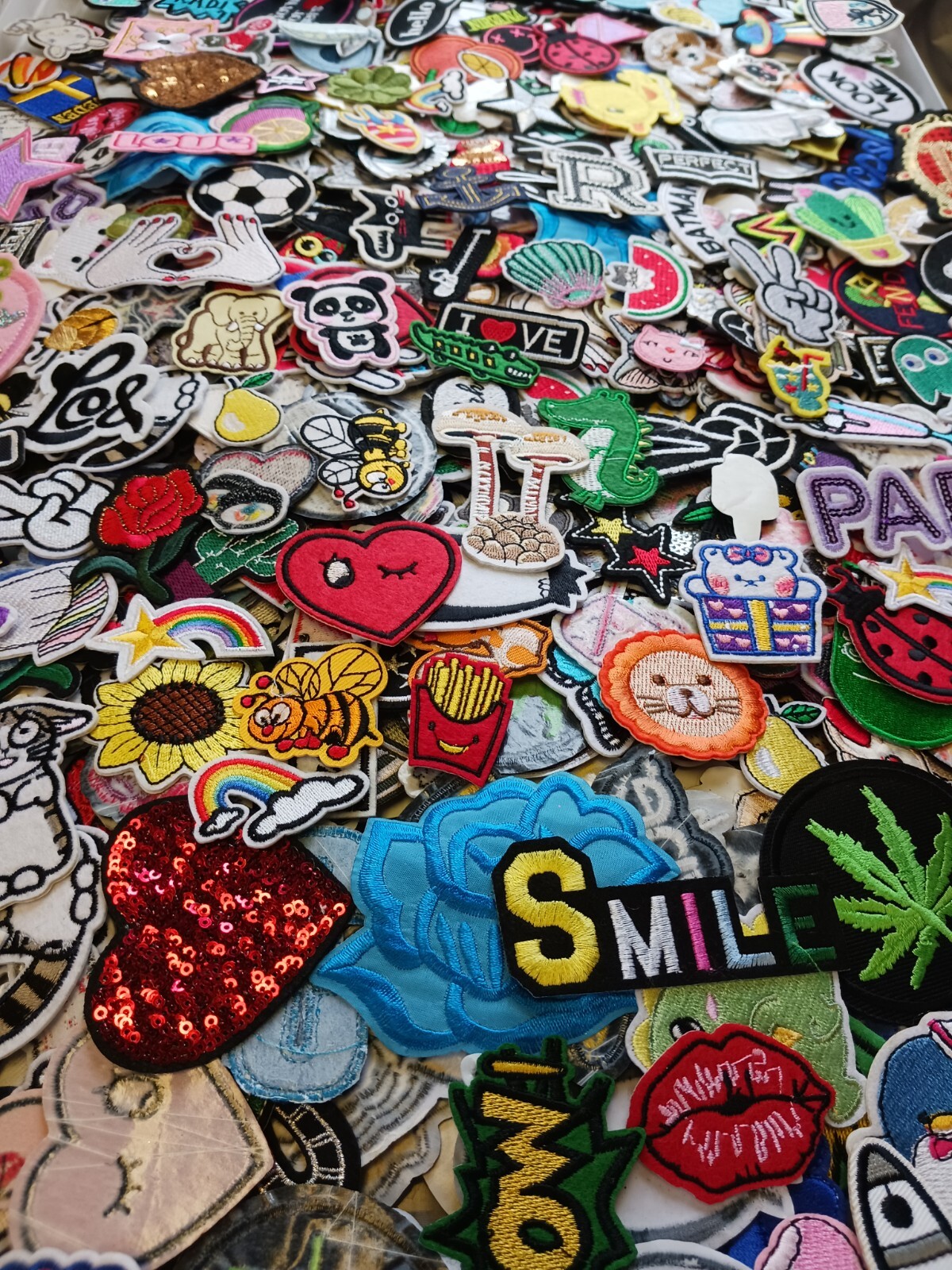 100 MIXED IRON on and SEW on patches. Huge patch lot ships USA free! Appliques