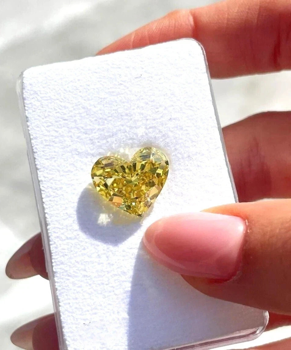 2 CT Yellow Color Heart Cut VVS1 Diamond 8X8 MM premium Gemstone 1 pc