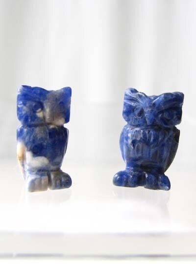 2 Wisdom Carved Sodalite Owl Animal Beads | 21x12x9mm | Blue white