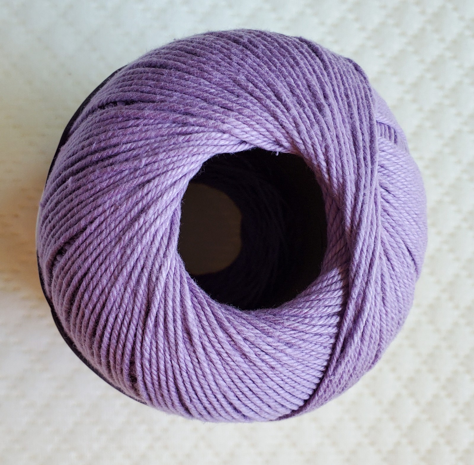 Círculo Duna Yarn – 186 yds, 3.52 oz – Light DK Yarn – 100% Mercerized Yarn